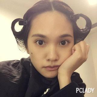 娱乐吃瓜女明星素颜,娱乐圈吃瓜女明星的真实面貌  第1张